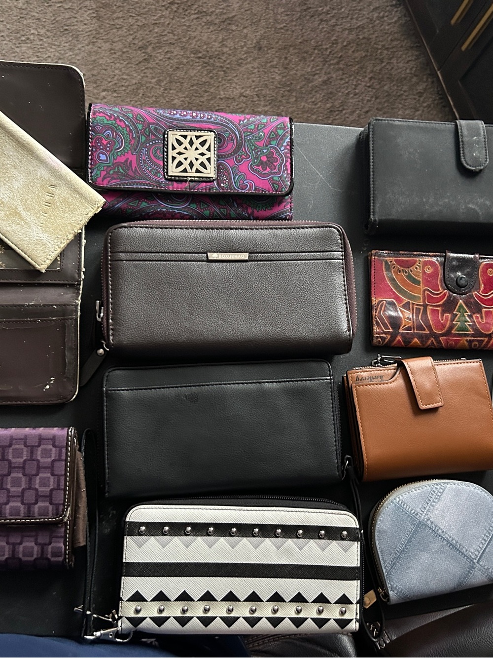 Wallets Unbranded